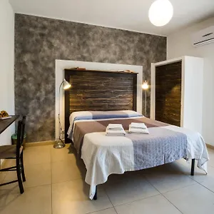 Couette-café Casadada, Santo Stefano di Camastra